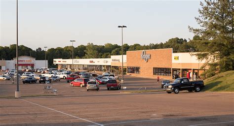 Walmart batesville ms - How much do Walmart Retail jobs pay in Batesville? Job Title. Retail. Location. Batesville. Retail. Cashier/Sales. $10.00 per hour. One salary reported.